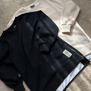 Minimalist Crewneck Sweatshirt in Black & Cream